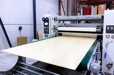 Rubans de Normandie laminage panneaux bois contreplaqué